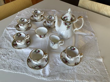 Image 1 of 4