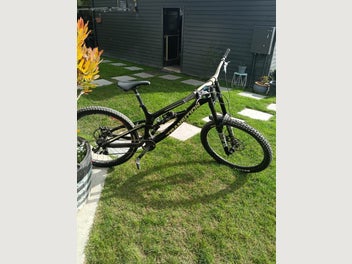 Image 1 of 8