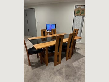 Image 1 of 8