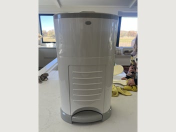 Image 1 of 6