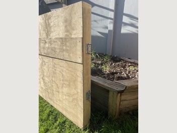 Image 1 of 5