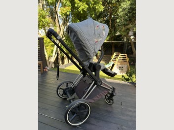 Image 1 of 8
