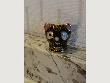 Image 1 of 8