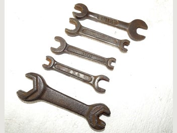 Image 1 of 4