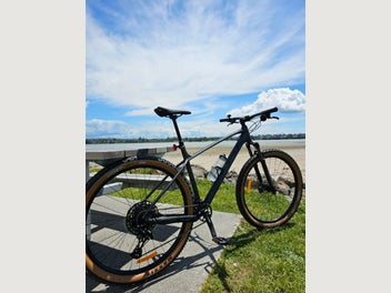 Image 1 of 8