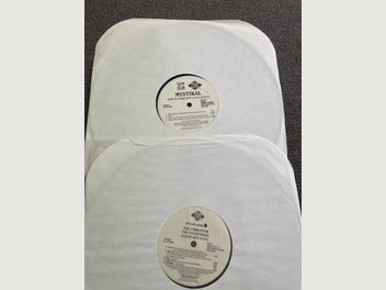 Image 1 of 7