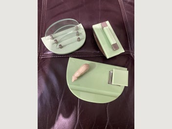 Image 1 of 7