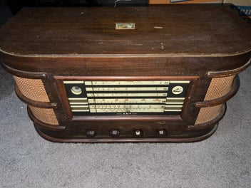 Image 1 of 6