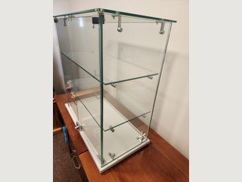 Image 1 of 3