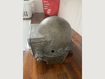 Image 1 of 6