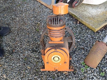 Image 1 of 6