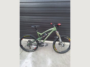 Image 1 of 6