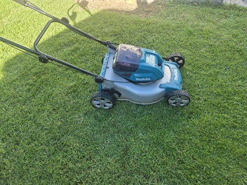 Image 1 of 7