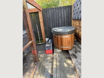 Image 1 of 8