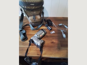 Image 1 of 7