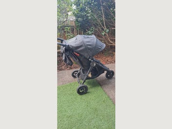 Image 1 of 5