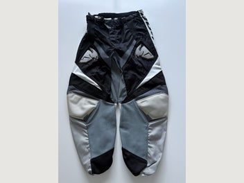 Image 1 of 6