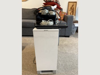 Image 1 of 5