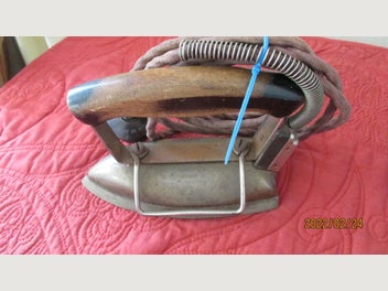 Image 1 of 3