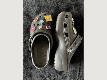Image 1 of 5