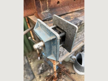 Image 1 of 7