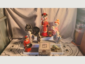 Image 1 of 4