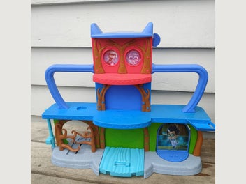 Image 1 of 9