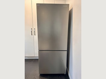 Image 1 of 7