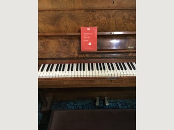 Image 1 of 7