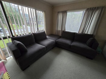 Image 1 of 7