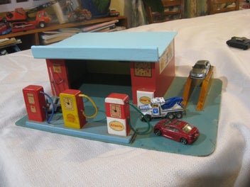 Image 1 of 7