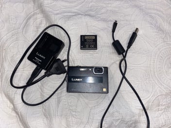 Image 1 of 7