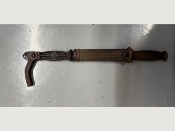 Image 1 of 6