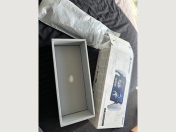 Image 1 of 7