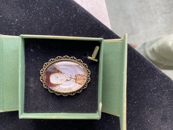 Image 1 of 3
