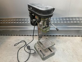 Image 1 of 7