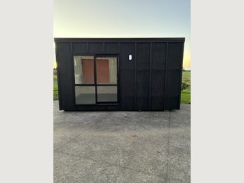 Image 1 of 7