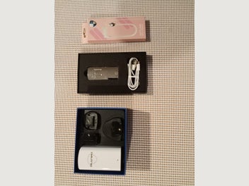 Image 1 of 4