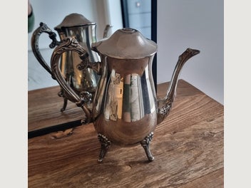 Image 1 of 4