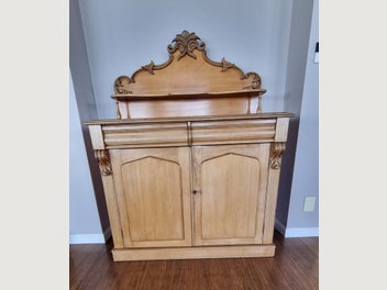 Image 1 of 6