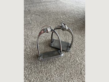 Image 1 of 5