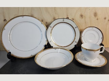 Image 1 of 3