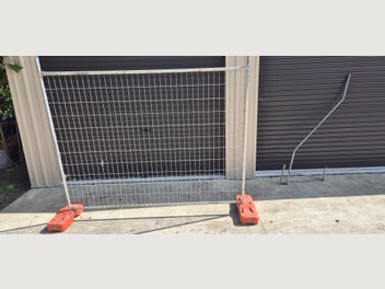 Image 1 of 7