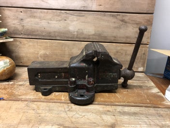 Image 1 of 7