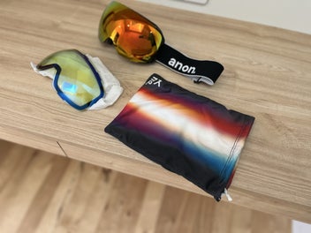 Image 1 of 6