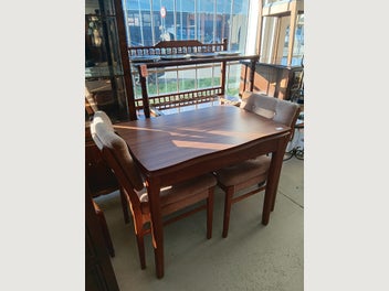 Image 1 of 7