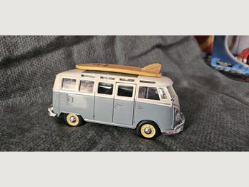 Image 1 of 5