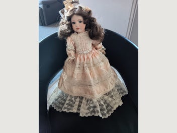 Image 1 of 6
