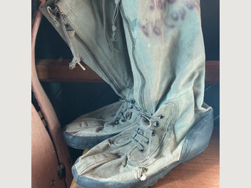 Image 1 of 7