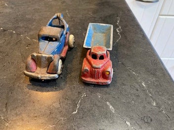Image 1 of 5